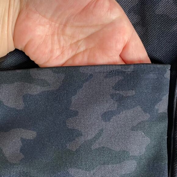 SPANX Camo Seamless Leggings size Small - Picture 5 of 8